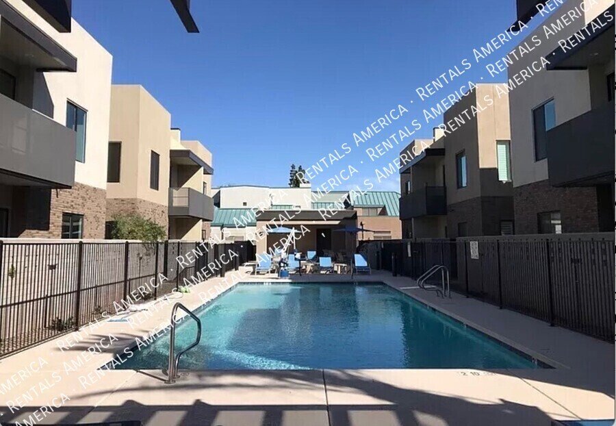 Available 3 Bedroom 2.5 Bath Tempe Townhome property image