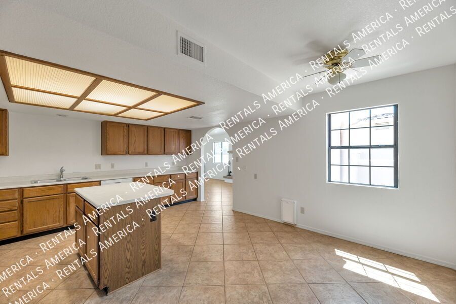 New Painted! property image