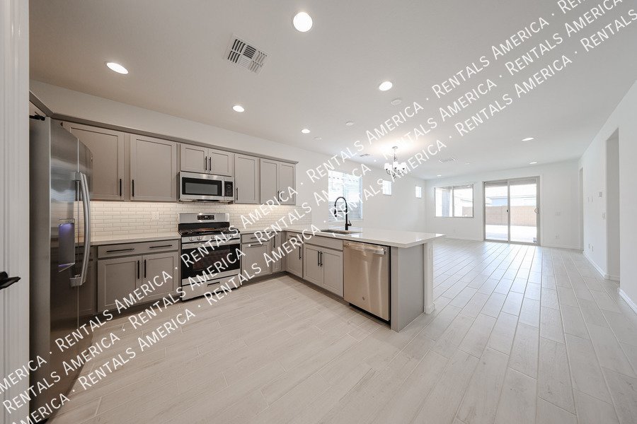 Move in Special!!! - Be the First Renter of a Brand New Home!!! property image