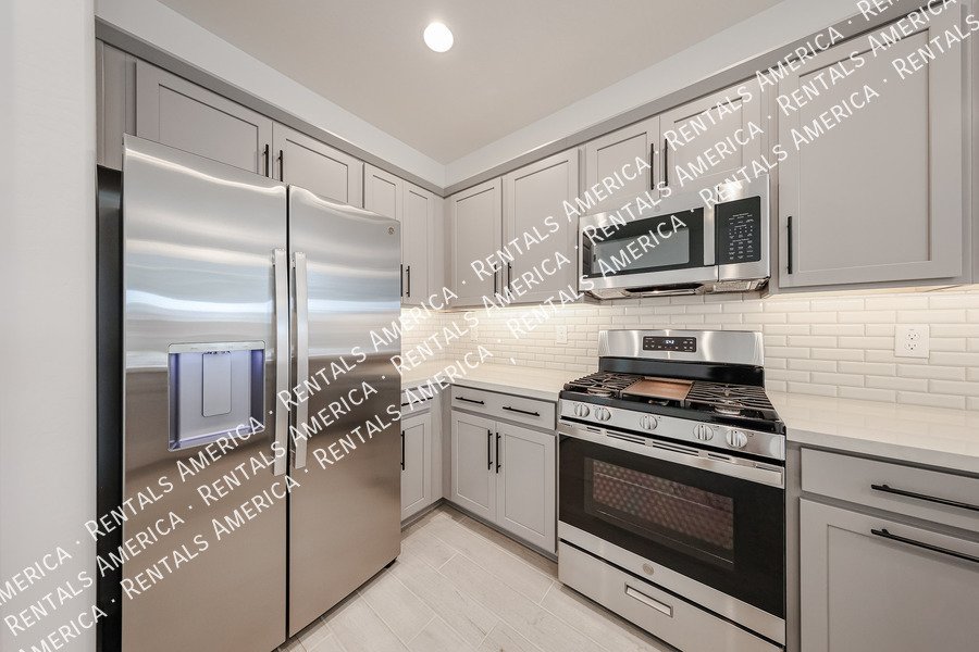 Move in Special!!! - Be the First Renter of a Brand New Home!!! property image