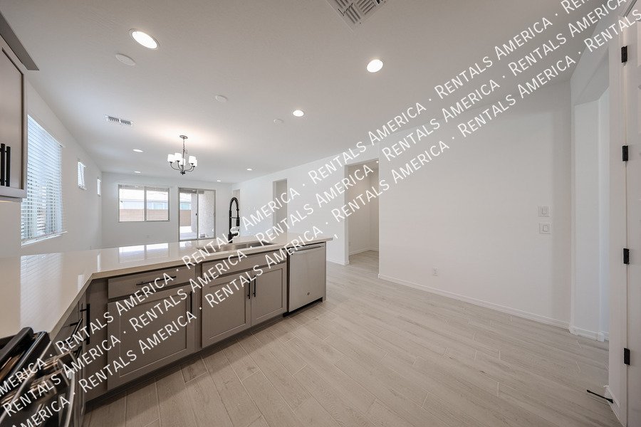 Move in Special!!! - Be the First Renter of a Brand New Home!!! property image