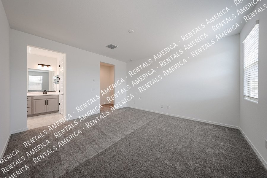 Move in Special!!! - Be the First Renter of a Brand New Home!!! property image