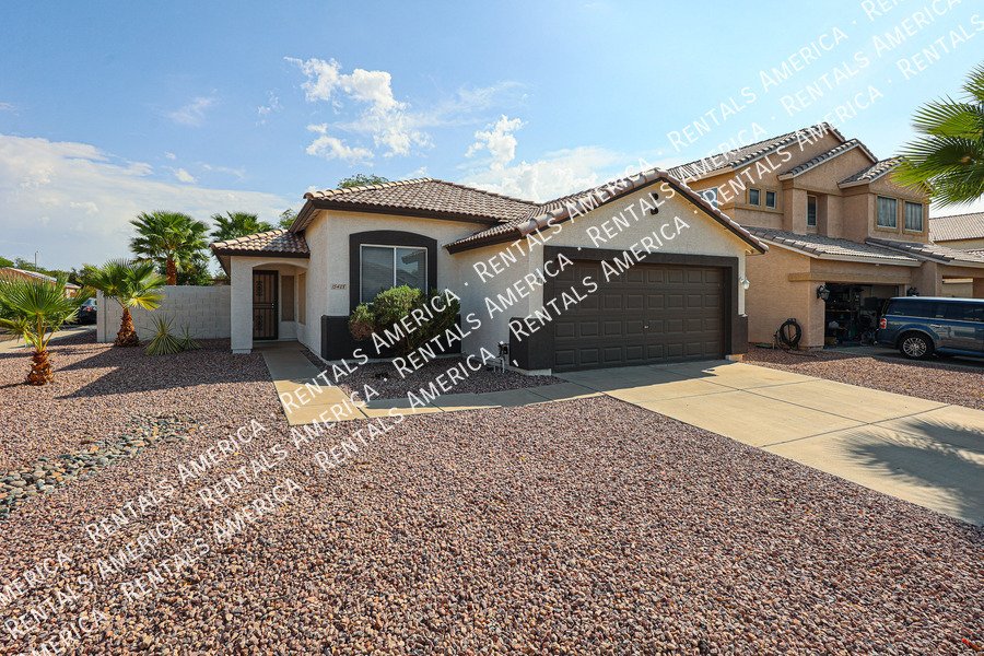 MOVE IN SPECIAL!!!!! 3 BEDROOM! property image