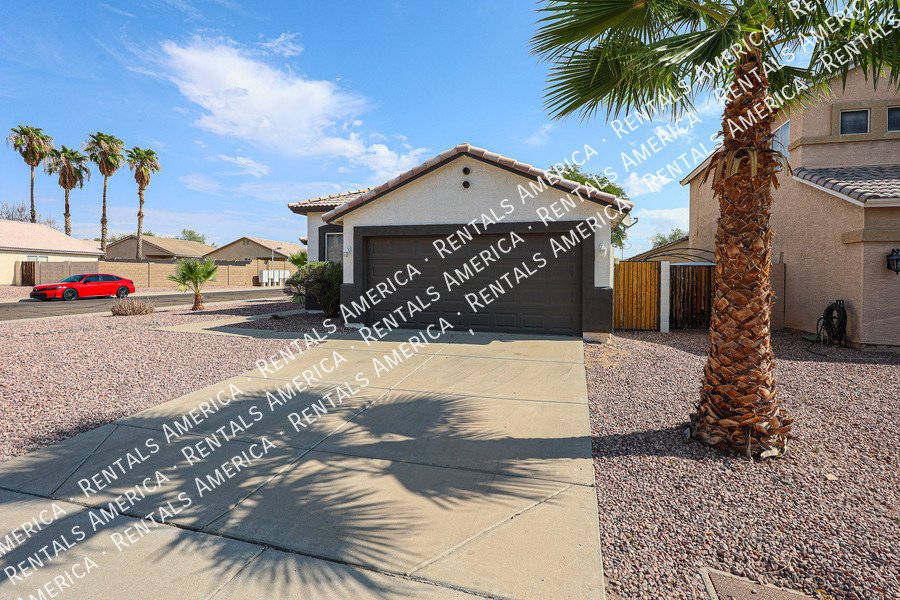 MOVE IN SPECIAL!!!!! 3 BEDROOM! property image