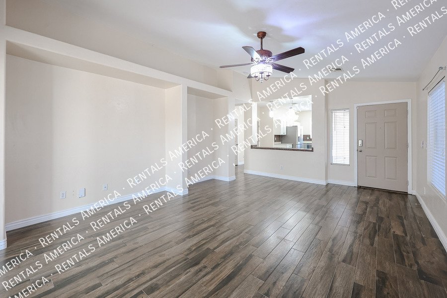 MOVE IN SPECIAL!!!!! 3 BEDROOM! property image