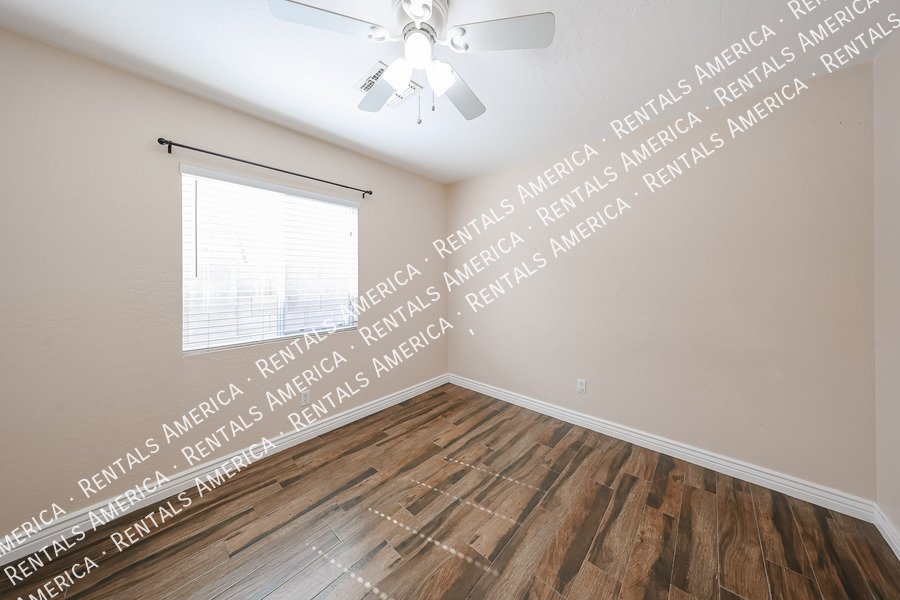 MOVE IN SPECIAL!!!!! 3 BEDROOM! property image