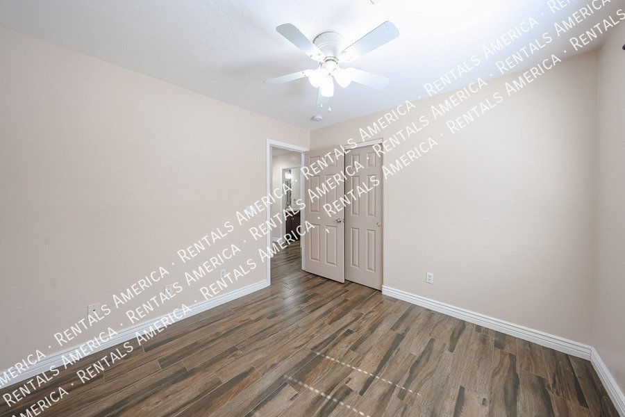 MOVE IN SPECIAL!!!!! 3 BEDROOM! property image