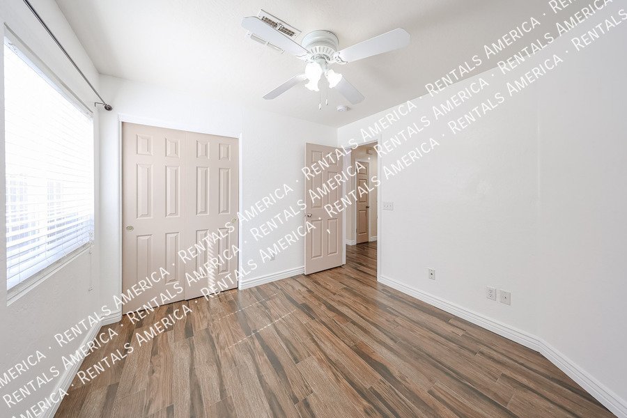 MOVE IN SPECIAL!!!!! 3 BEDROOM! property image