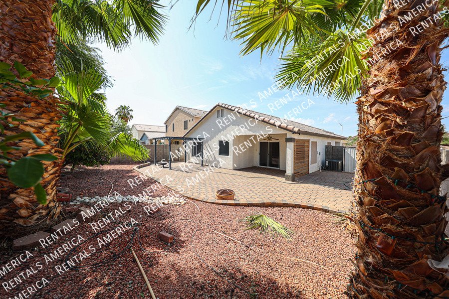 MOVE IN SPECIAL!!!!! 3 BEDROOM! property image