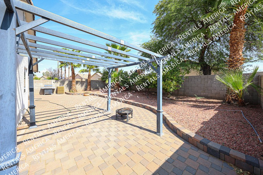 MOVE IN SPECIAL!!!!! 3 BEDROOM! property image