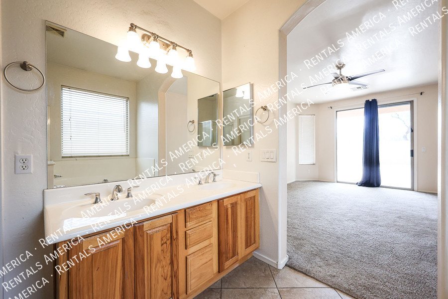 Available Now in Queen Creek! property image