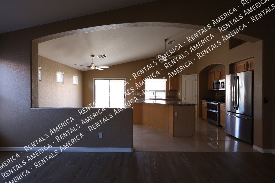 Welcome to 42604 W Oakland property image