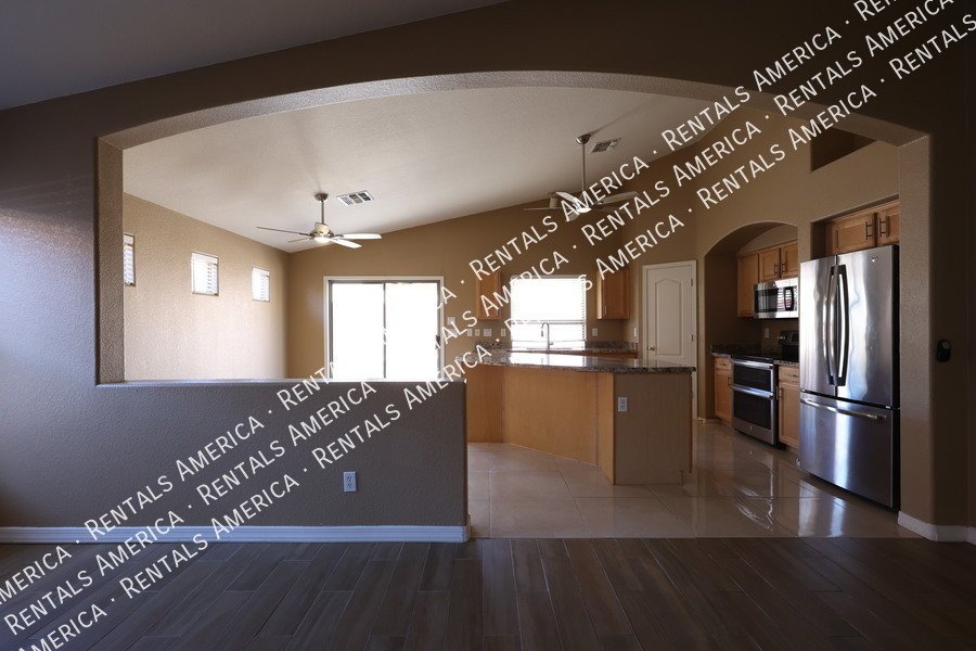 Welcome to 42604 W Oakland property image