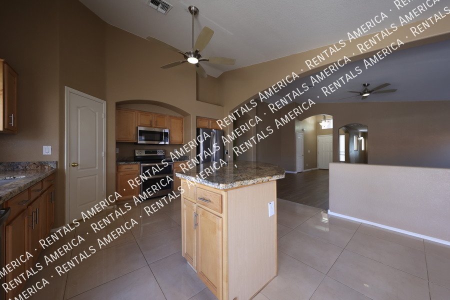 Welcome to 42604 W Oakland property image
