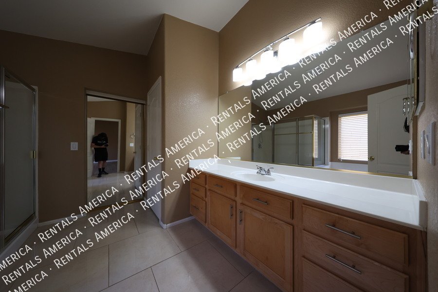 Welcome to 42604 W Oakland property image
