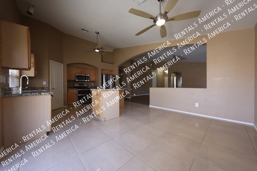 Welcome to 42604 W Oakland property image