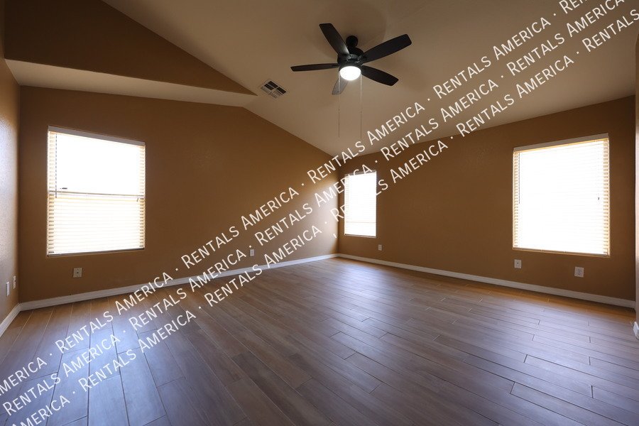 Welcome to 42604 W Oakland property image