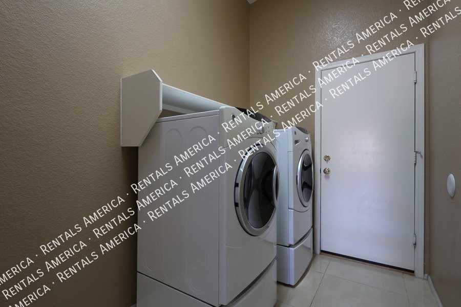 Welcome to 42604 W Oakland property image
