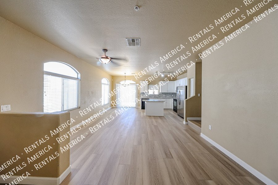What a great 4 bedroom 2 1/2 bath! property image