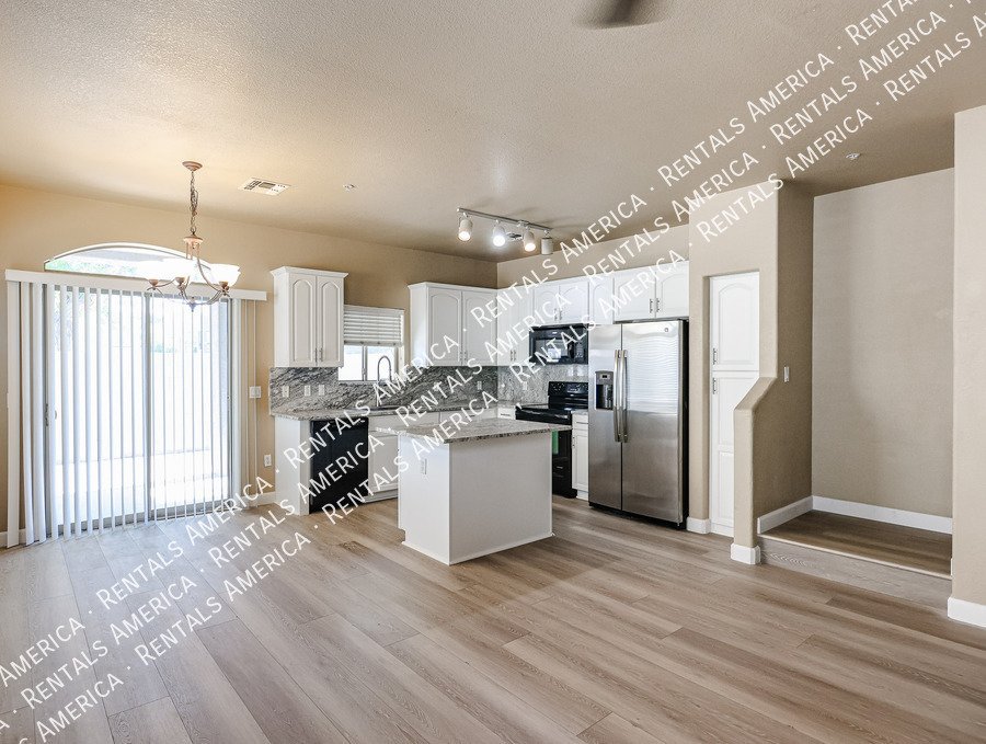 What a great 4 bedroom 2 1/2 bath! property image