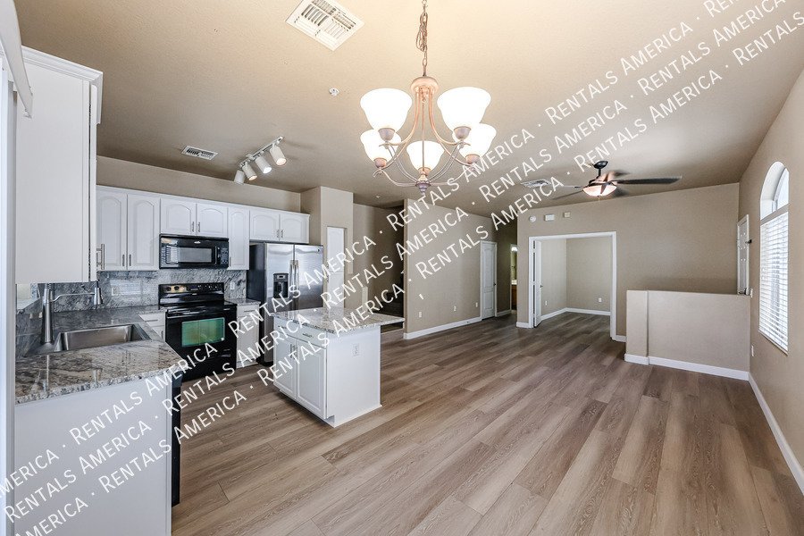 What a great 4 bedroom 2 1/2 bath! property image