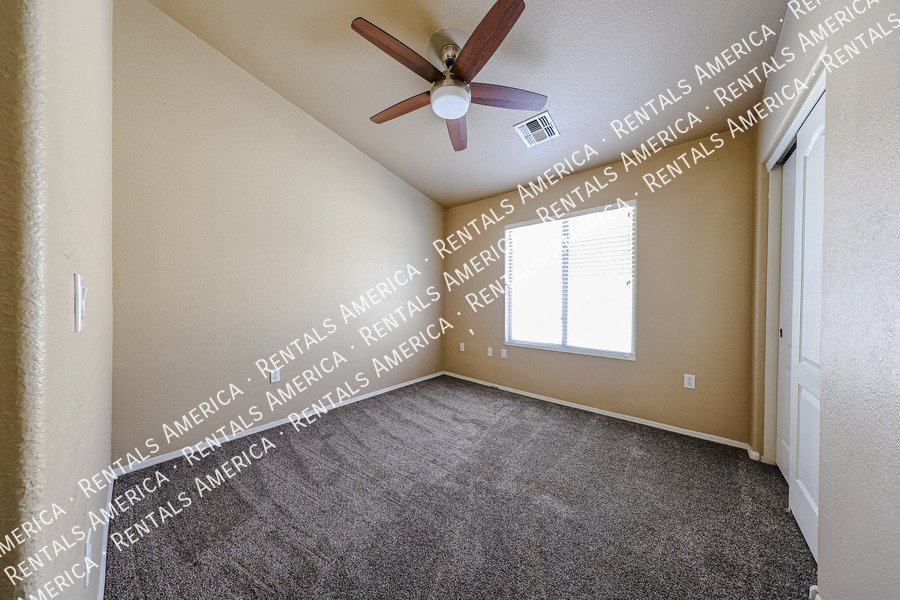 What a great 4 bedroom 2 1/2 bath! property image