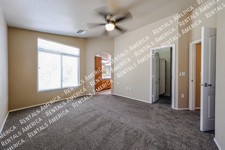 What a great 4 bedroom 2 1/2 bath! property image