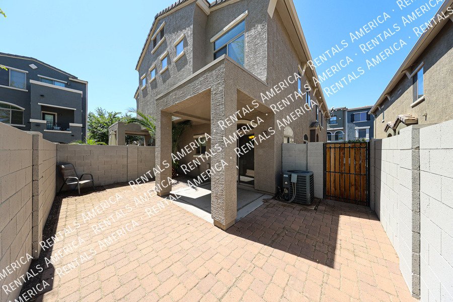 What a great 4 bedroom 2 1/2 bath! property image