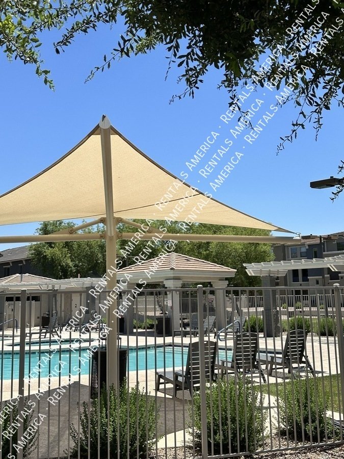 What a great 4 bedroom 2 1/2 bath! property image