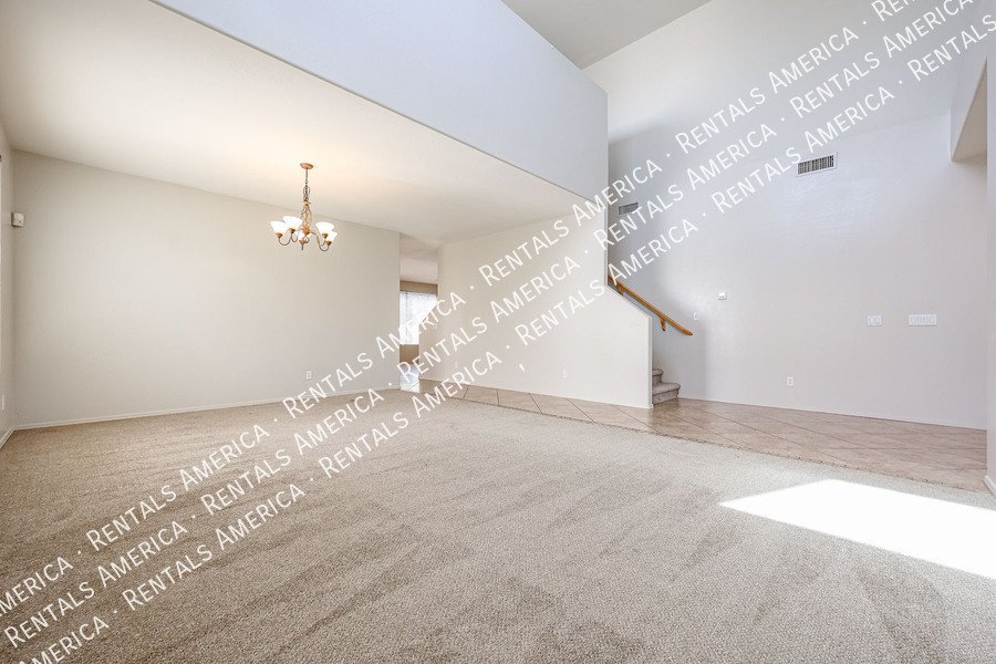 Beautiful 5 bedroom home property image