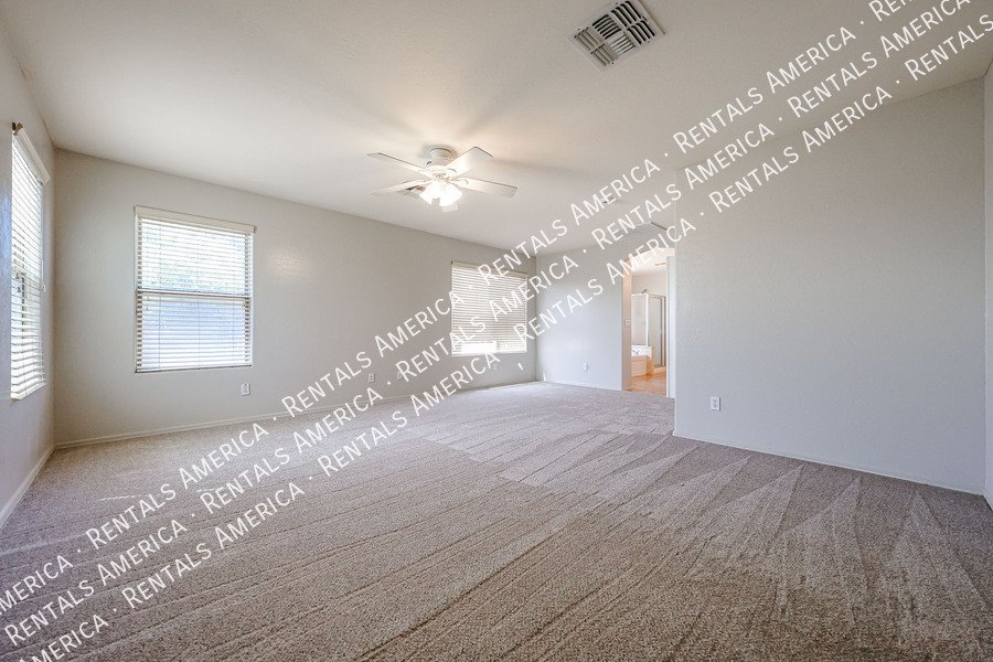 Beautiful 5 bedroom home property image