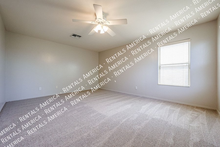 Beautiful 5 bedroom home property image