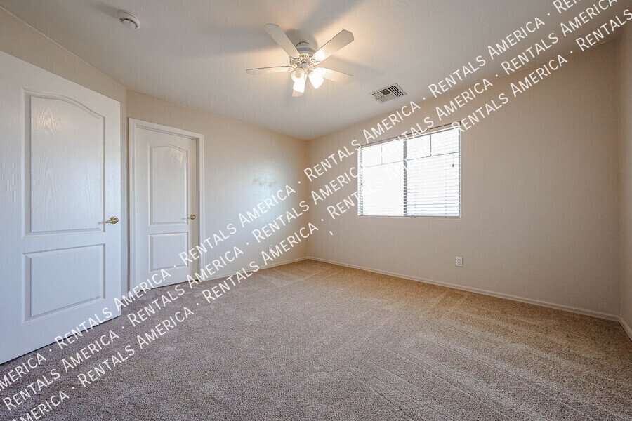 Beautiful 5 bedroom home property image
