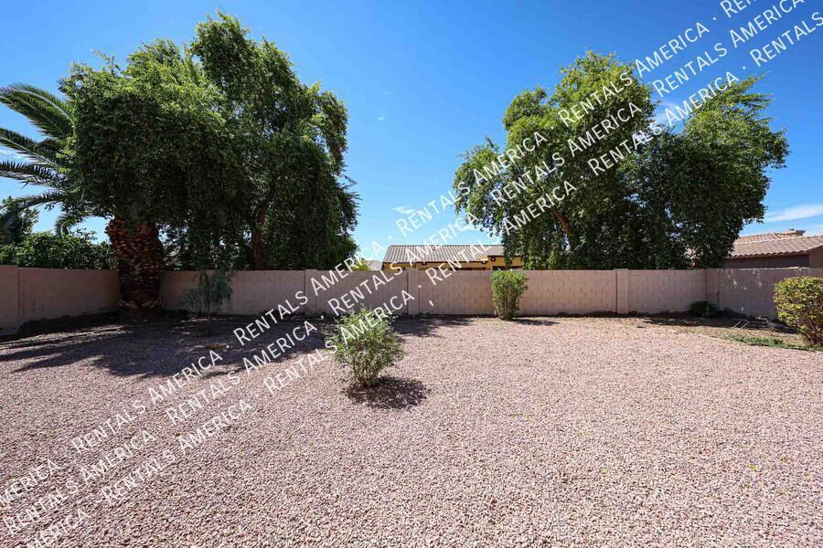 Beautiful 5 bedroom home property image