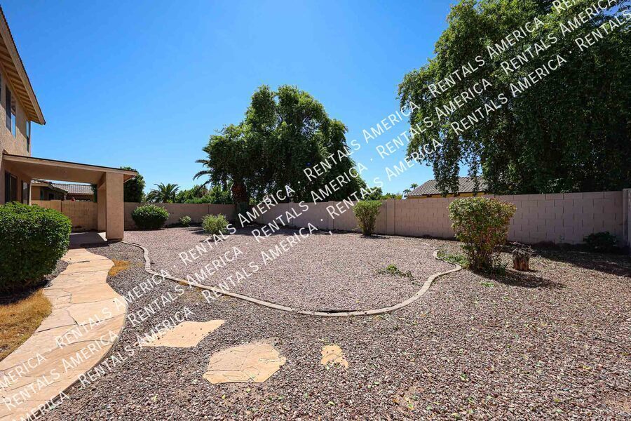 Beautiful 5 bedroom home property image