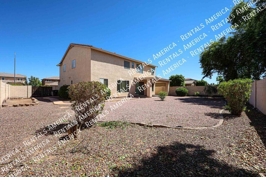 Beautiful 5 bedroom home property image