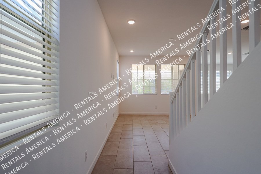 MOVE IN READY 4BR IN EASTMARK property image