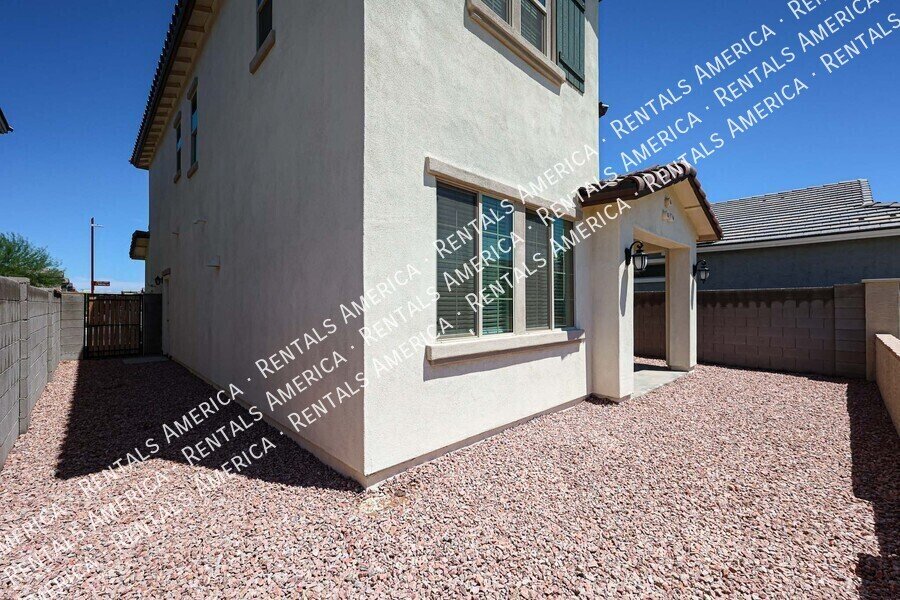 MOVE IN READY 4BR IN EASTMARK property image
