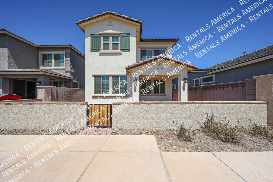 MOVE IN READY 4BR IN EASTMARK property image