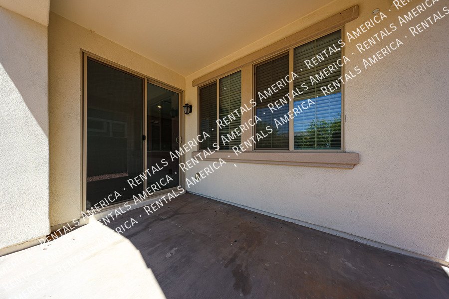 MOVE IN READY 4BR IN EASTMARK property image