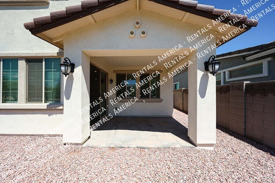 MOVE IN READY 4BR IN EASTMARK property image