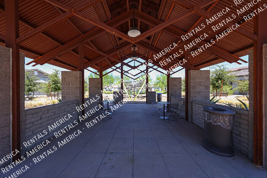 MOVE IN READY 4BR IN EASTMARK property image