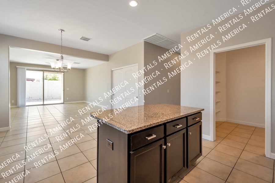 4 Bed PLUS Bonus Room, located in Queen Creek! property image