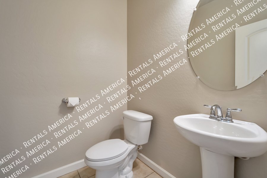 4 Bed PLUS Bonus Room, located in Queen Creek! property image
