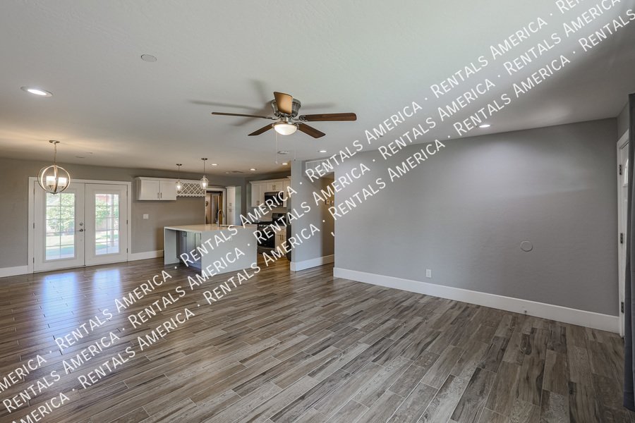 BEAUTIFULLY UPDATED 4BR IN SCOTTSDALE ESTATES property image