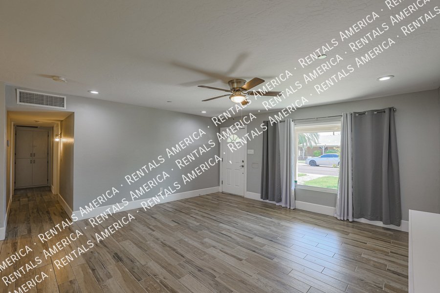 BEAUTIFULLY UPDATED 4BR IN SCOTTSDALE ESTATES property image