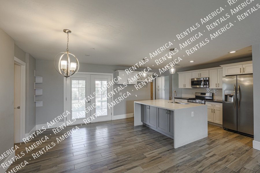 BEAUTIFULLY UPDATED 4BR IN SCOTTSDALE ESTATES property image
