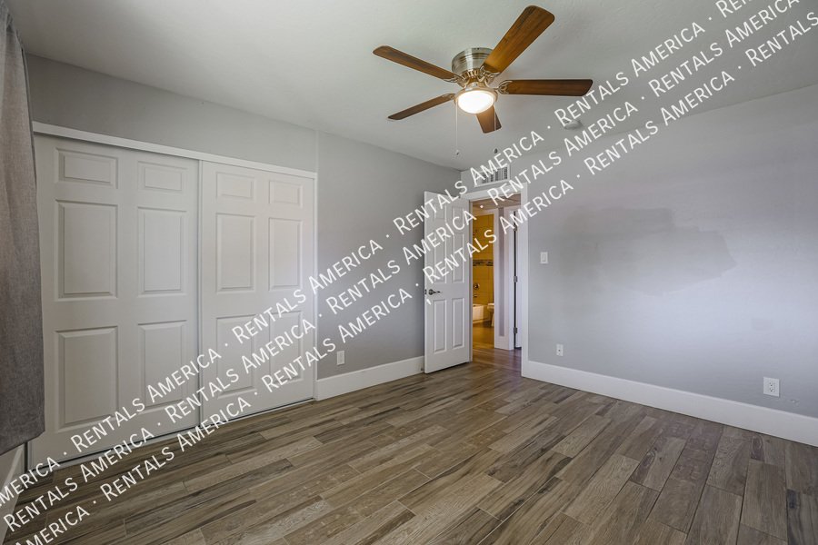 BEAUTIFULLY UPDATED 4BR IN SCOTTSDALE ESTATES property image
