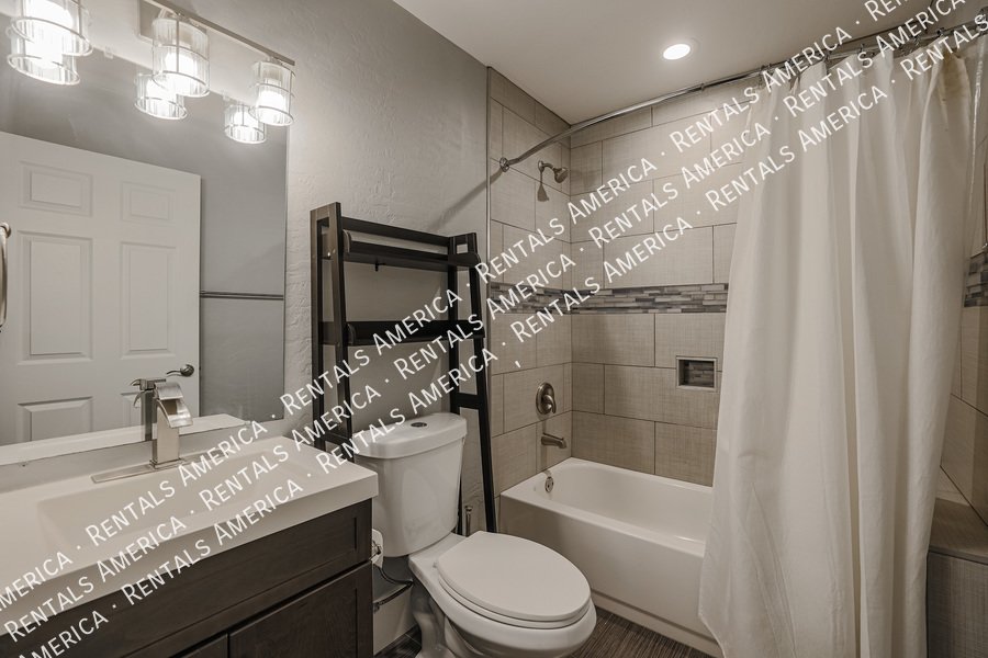 BEAUTIFULLY UPDATED 4BR IN SCOTTSDALE ESTATES property image