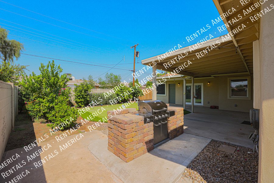 BEAUTIFULLY UPDATED 4BR IN SCOTTSDALE ESTATES property image